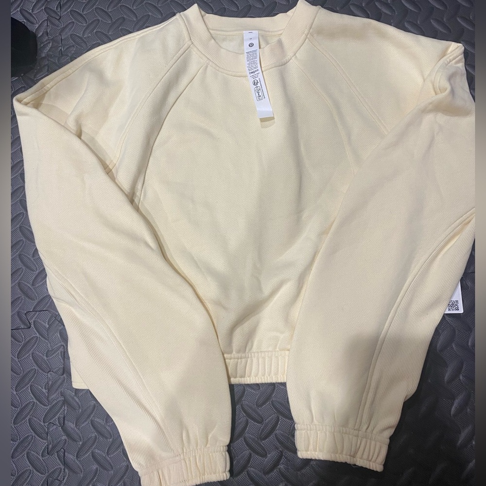 Lululemon scuba cropped relaxed crewneck